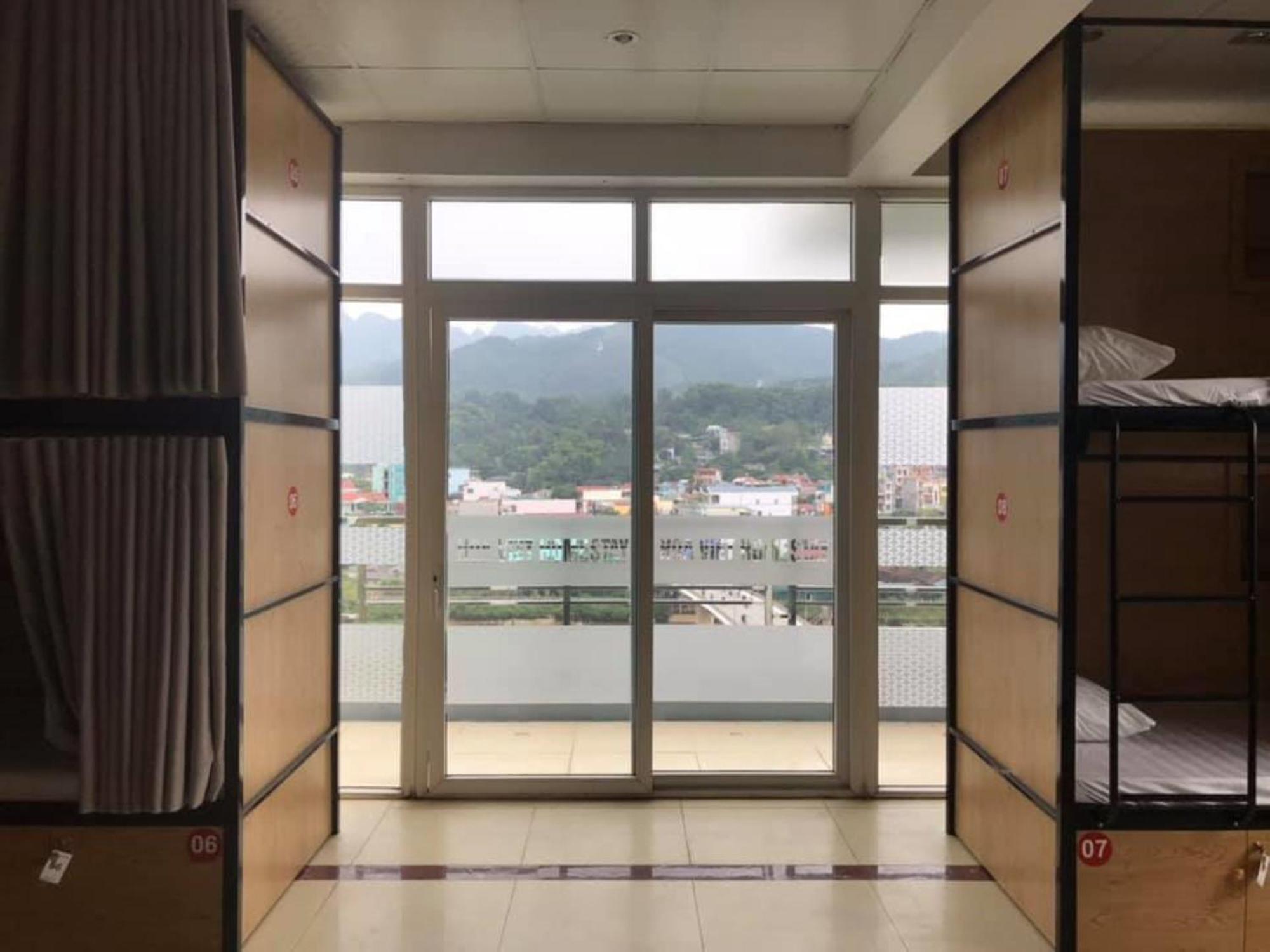 Hoa Viet Hotel カオバン エクステリア 写真