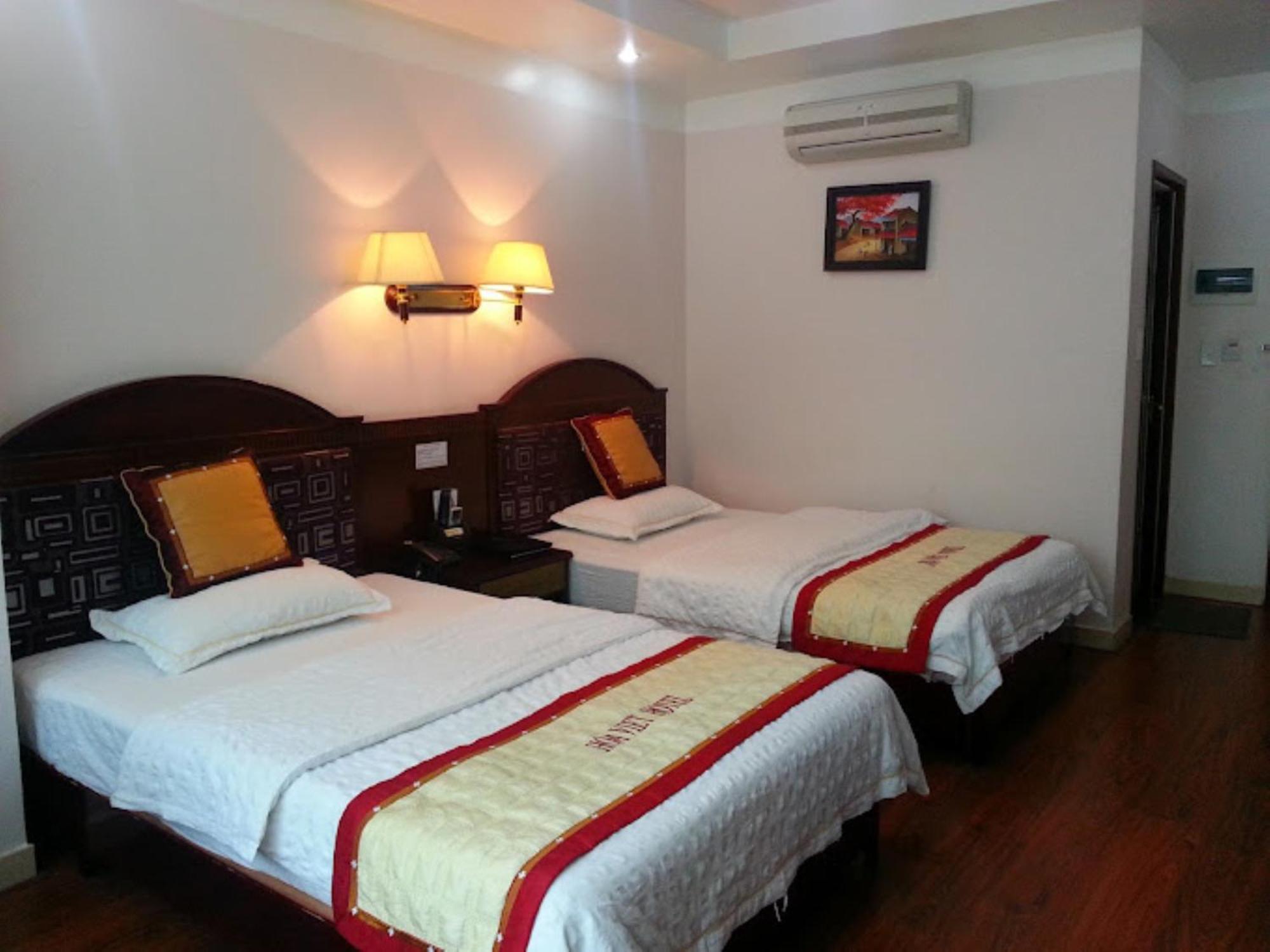 Hoa Viet Hotel カオバン エクステリア 写真