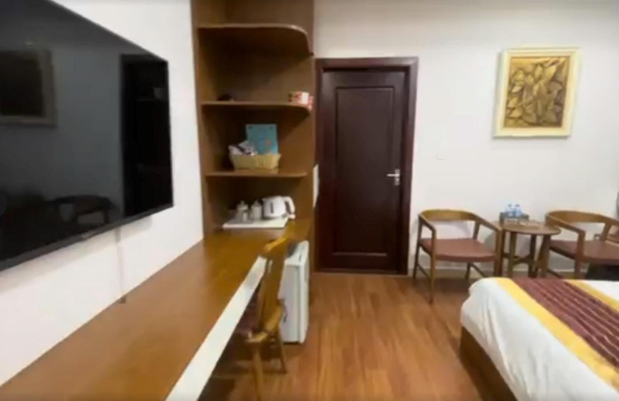 Hoa Viet Hotel カオバン エクステリア 写真